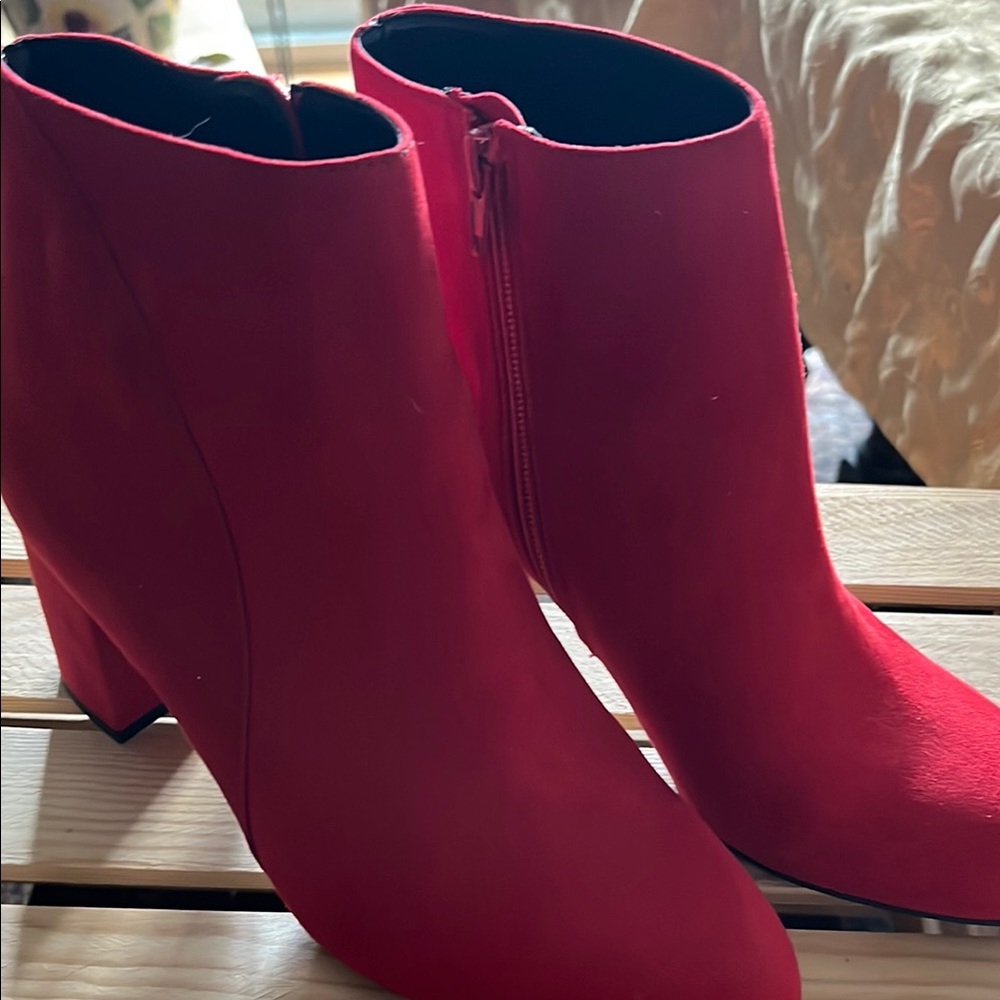 Elegant Red Ankle Boots
